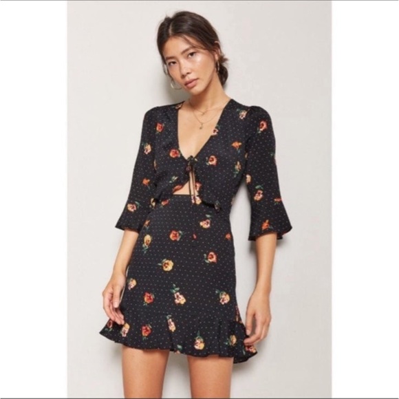 Forever 21 Dresses & Skirts - Forever 21 Floral Cutout Dress size Small